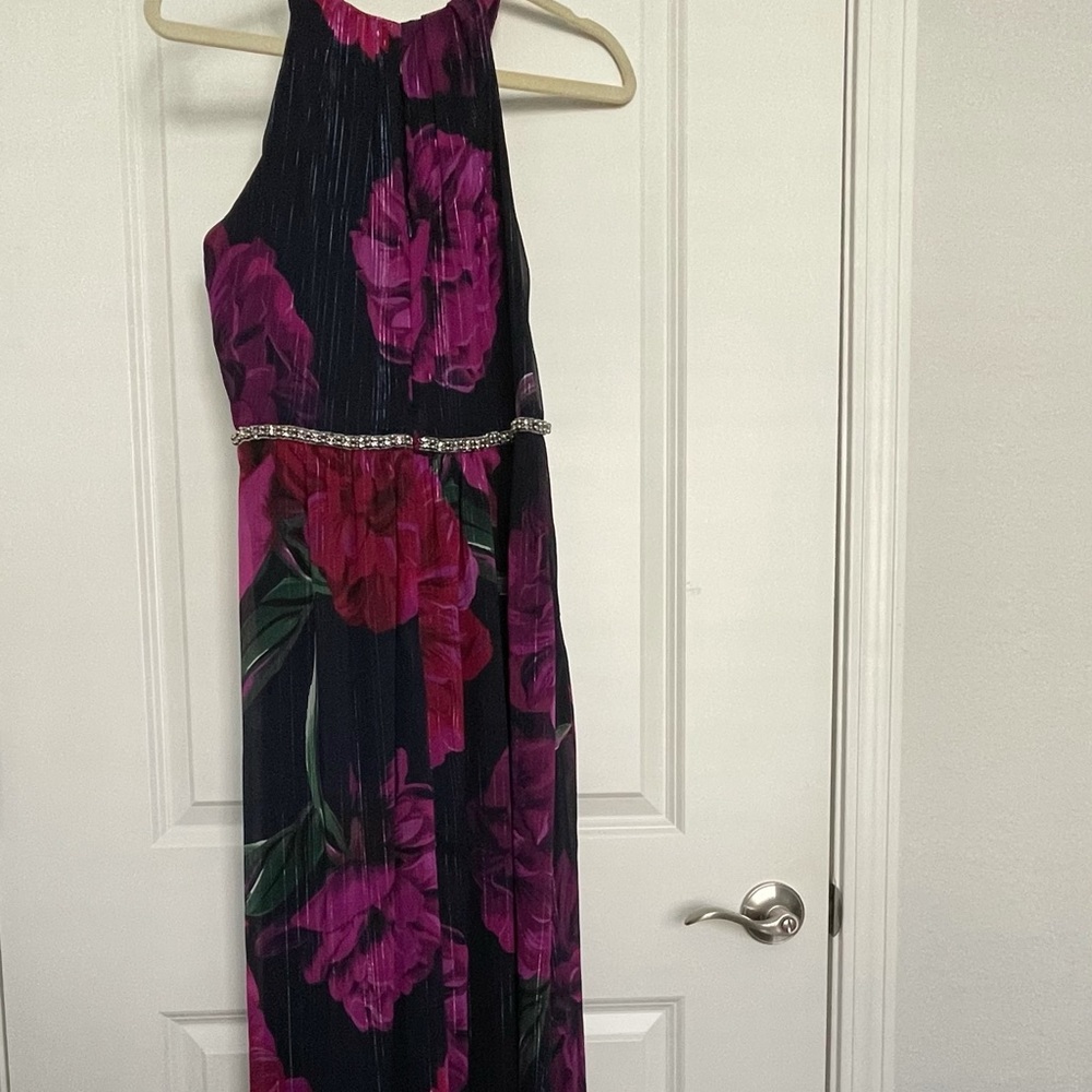 FLORAL MAXI DRESS